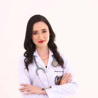 Ampliar imagem: Brenda Fortes, Médico clínico geral Camaragibe