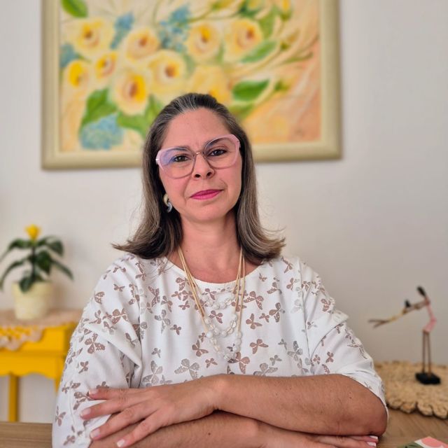 Mariana  Francisco Giuzio , Psicólogo Holambra