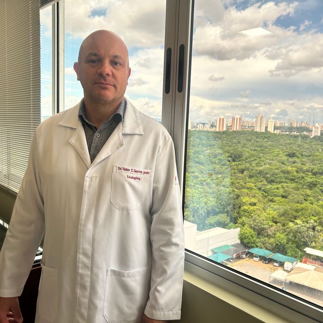 Valter Torezan Gouvea Junior, Urologista Cuiabá