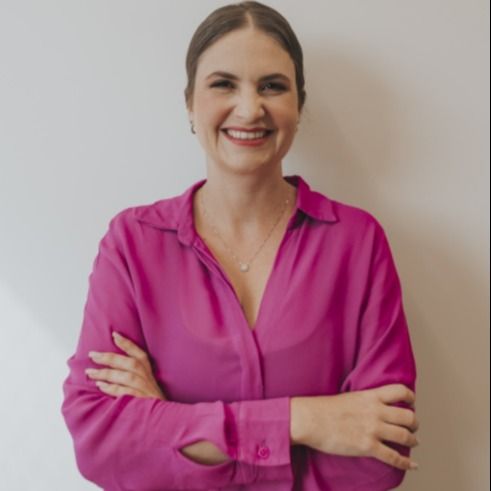 Daniely Loures Buch, Pediatra Curitiba