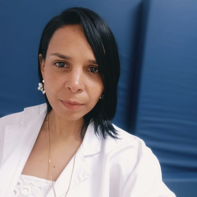 Karen Paloma Brito Ordoñez, Especialista en Medicina Familiar Santa Marta