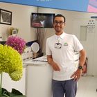 Dr. Carlos Ruiz