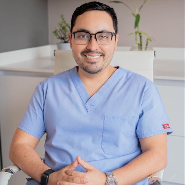 Carlos Ortega Palacios, Urólogo Medellín