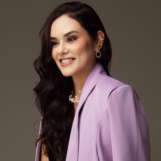 Ampliar imagem: Amélia Karine De Alcantara Martins, Dermatologista Jaboatão Dos Guararapes