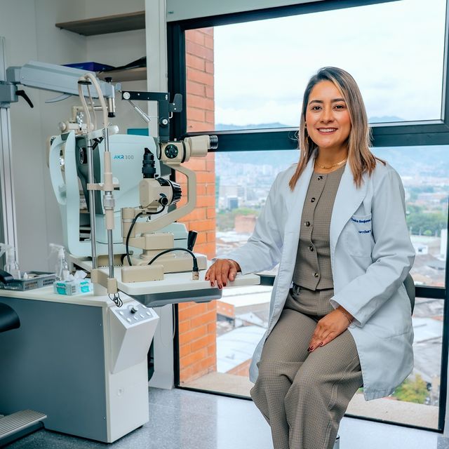 Yesica Bibiana Benjumea Ramirez, Optómetra Medellín