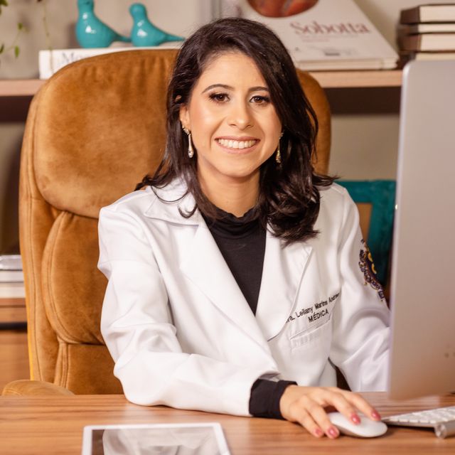 Leilany  Marins Andrino, Médico clínico geral Araxá