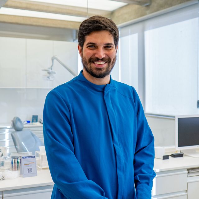 Daniel de Oliveira, Dentista Brasília