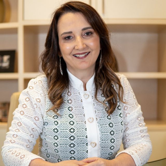 Giovana Denófrio, Dermatologista Goiânia