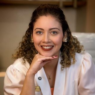 Ana Lívia Barros, Ginecologista Maceió