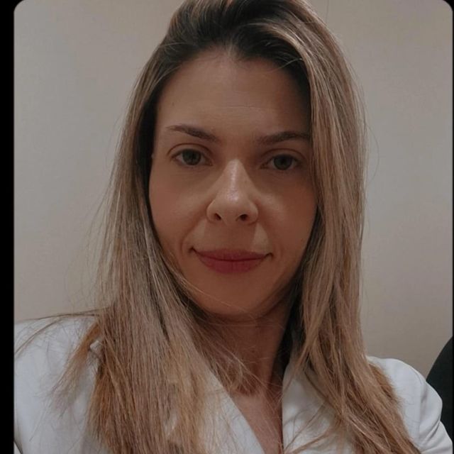 Anna Paula  Amaral Addad, Radiologista Volta Redonda