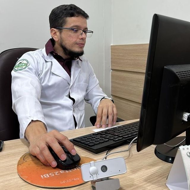 Vítor Araújo Mar, Infectologista Manaus