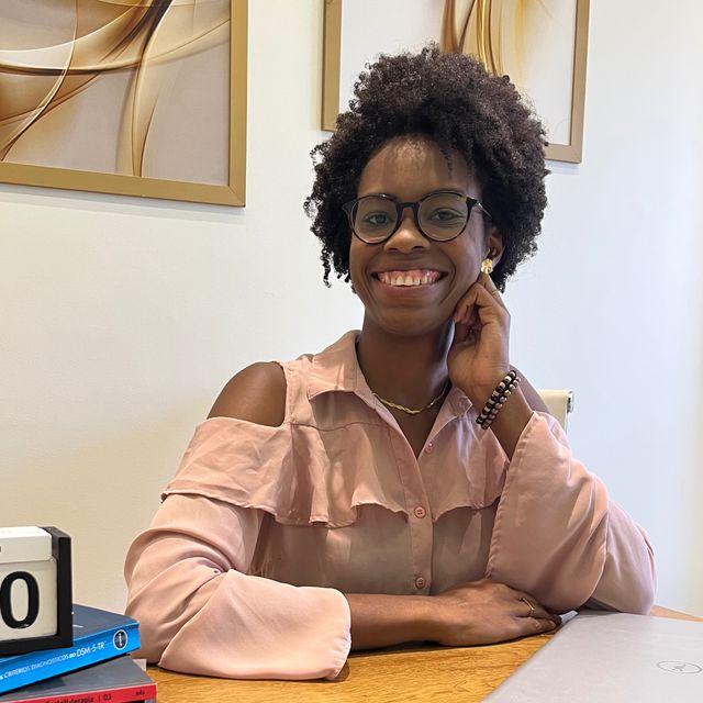 Cristiane Côrtes Puridade, Psicólogo Salvador