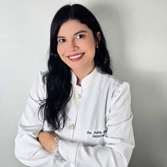 Andreia Queroz, Médico clínico geral São José