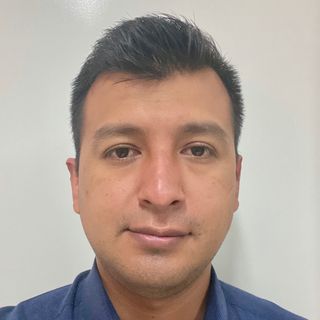 Acercar imagen: Victor Torres Cancino, Ginecólogo Arequipa