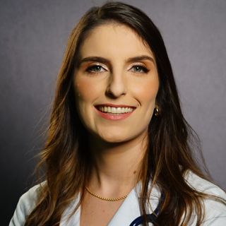 Bianca  Rossato , Médico clínico geral Getúlio Vargas