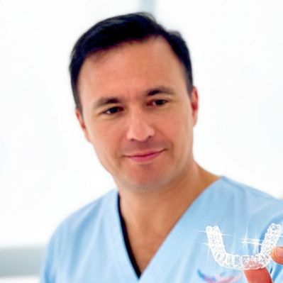 Maximiliano J. Lombardi, Odontólogo Rosario