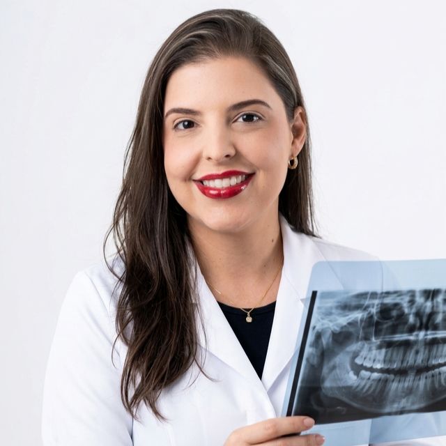 Meirielle Azevedo, Dentista Volta Redonda