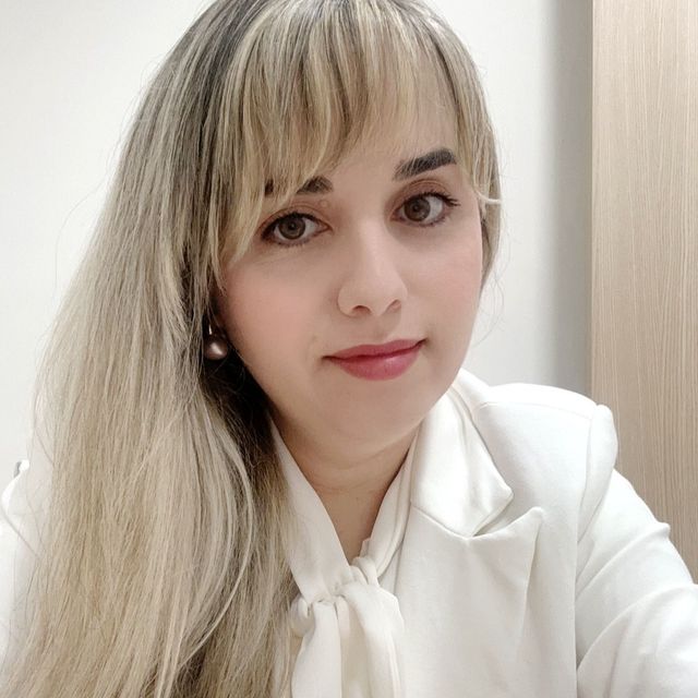 Daniella  Mouta, Hepatologista Nova Iguaçu