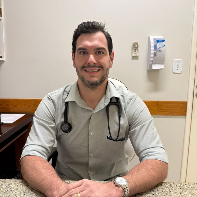 Andre Gambi Deienno, Cardiologista Uberaba