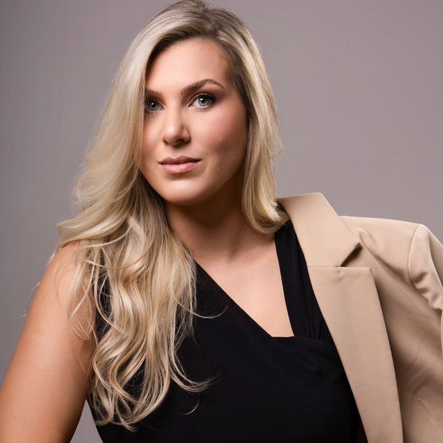 Daniele Cristina Nandi Bento, Dermatologista Palotina