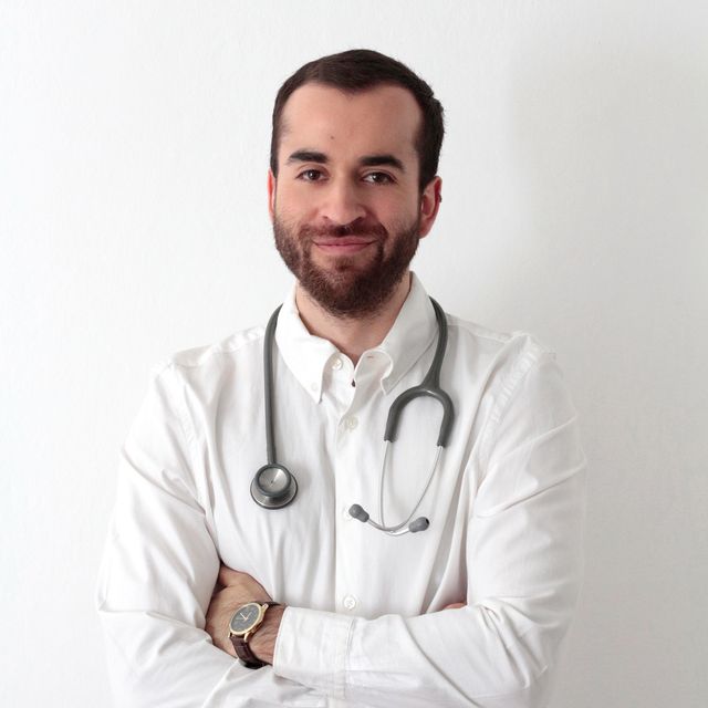 Luciano Vidal Vidal, Médico general Santiago