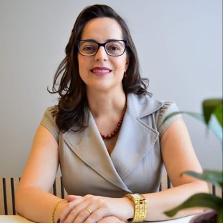 Ampliar imagem: Renata Esper, Psicólogo Varginha