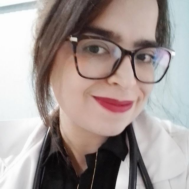 Andressa Nunes Alves, Médico clínico geral Brasília