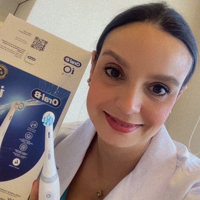 Desirée  Terra, Dentista Porto Alegre