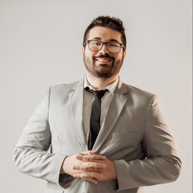 Lucas Alexandre Aragão de Frias, Médico clínico geral Londrina