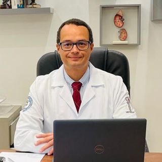 Dr. Vinicius Paulon Da Costa