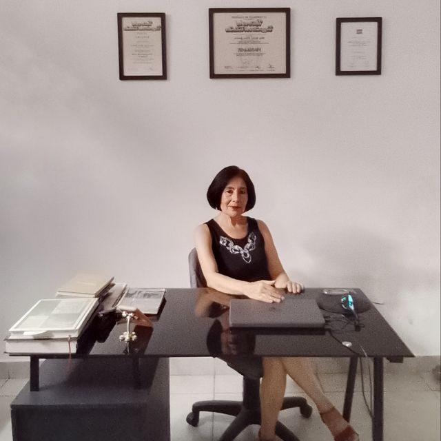 Olga Florez, Psicólogo Cali
