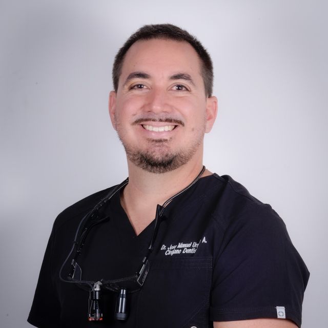 José Manuel Urrutia Arán, Dentista Iquique