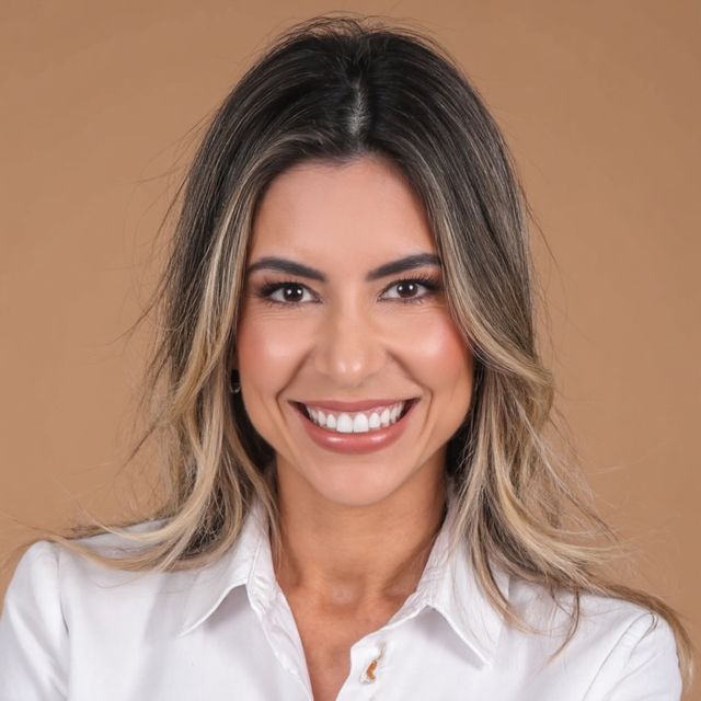 Renata  Santos Alves, Oftalmologista Osasco