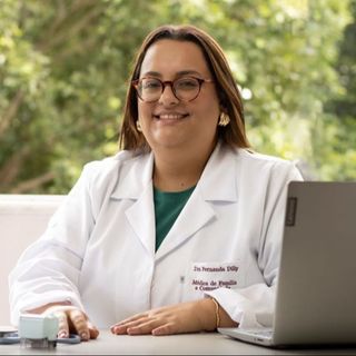 Ampliar imagem: Fernanda Pires Dilly, Médico de família Barra Do Piraí