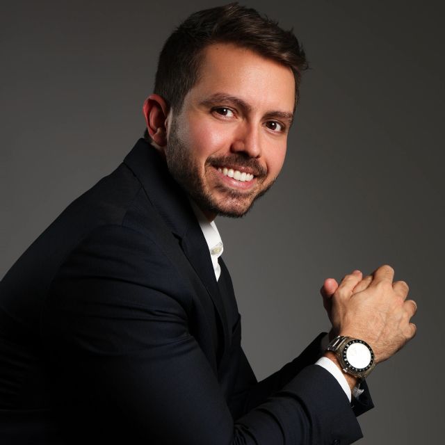 Raphael Valente Salinas , Oftalmologista Belo Horizonte