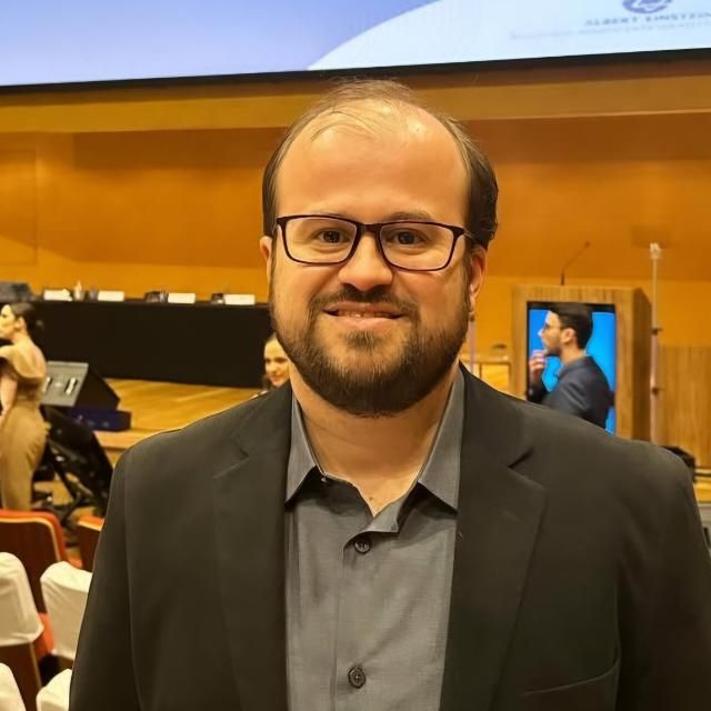 Diogo Passos de Souza Santana, Nefrologista Magé