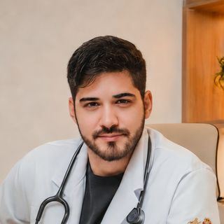 Gustavo Carneiro, Médico clínico geral Goiânia