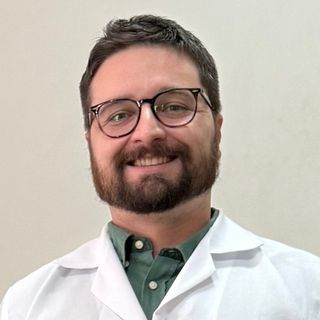 Bernardo  Guerini Coser , Especialista em Ultrassonografia Cariacica