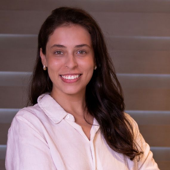 Jade Rocha, Cirurgião buco-maxilo-facial Rio de Janeiro