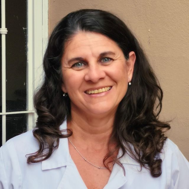 Silvia Eugenia  Del Castillo , Odontólogo Salta Capital
