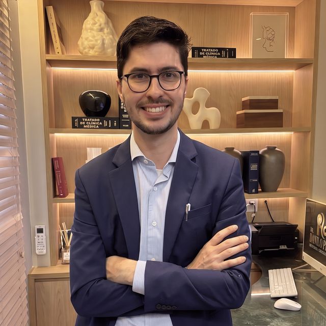Danilo  Dias Peliciari, Ortopedista - Traumatologista Ribeirão Preto