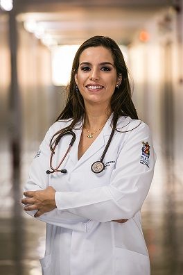 Júlia Lorenz, Especialista em Medicina Física e Reabilitação Montenegro