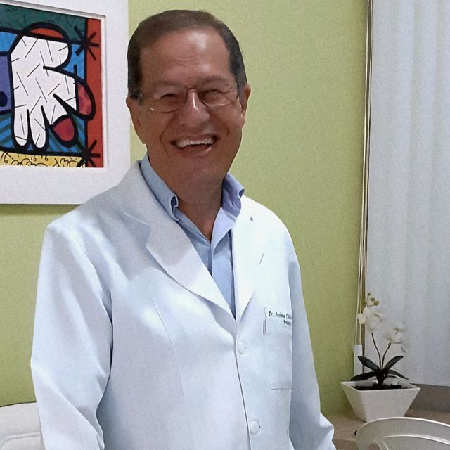 Antônio Carlos  de Souza , Pediatra Jequié