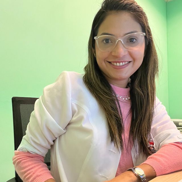 Berenice Hurtado, Endocrinólogo Calama