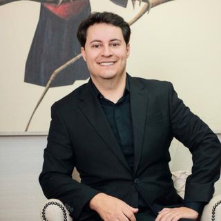 Dr. Brenno  Vasconcelos Faria