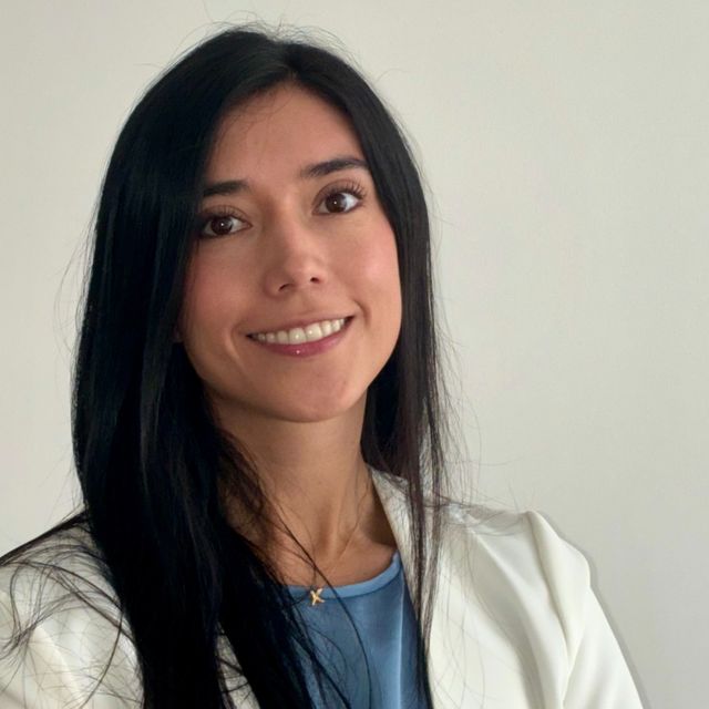 Nathalia Mora Soto, Ginecólogo Bogotá