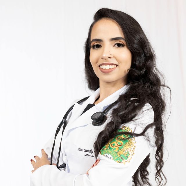 Dra Hemilly  Barros, Médico clínico geral Palmas