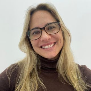 Dra. Mariana Hespanhol