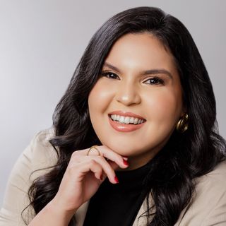 Dra. Bruna Furtado Rolim Lima