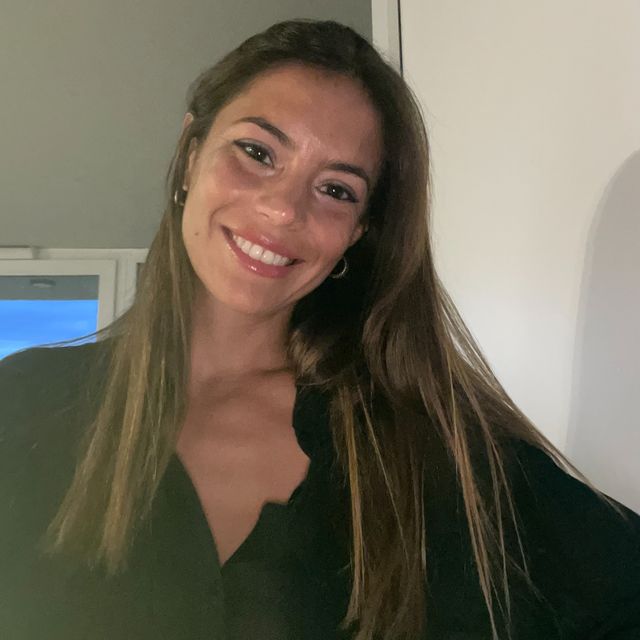 Mayra Andrade, Psicólogo Junín